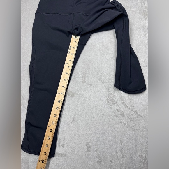 Lululemon Train Times Crop (17") Black Mesh Panels Capri Athletic Leggings 4 - Picture 12 of 16